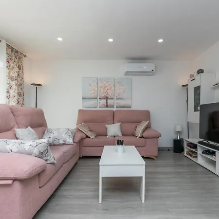 Apartment New Modern 3br With Terrace In Centre